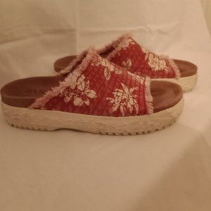 BASS 8.5 Hibiscus upper sandal